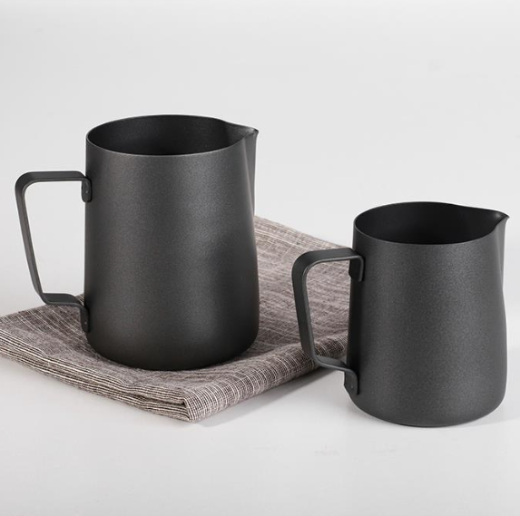 KaffeeHimmel Milchkännchen schwarz - Kaffeehimmel Bio-Manufaktur